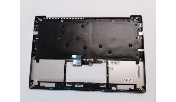 Середня частина корпуса для ноутбука Xiaomi Mi Notebook Air 13.3, 46009U0M000, 6071412, 440.09U06.0001, Б/В, клавіатура робоча, кріплення цілі, є вмятина (фото) - 290460