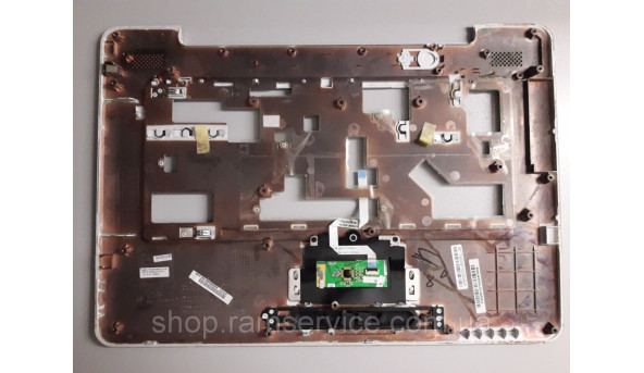 Средняя часть корпуса для ноутбука Toshiba Satellite L450D, б / у - 290596