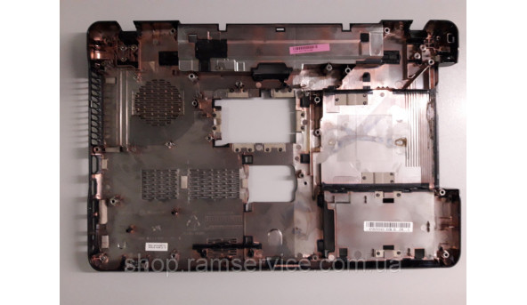 Нижняя часть корпуса для ноутбука Toshiba Satellite C660 б / у - 290665
