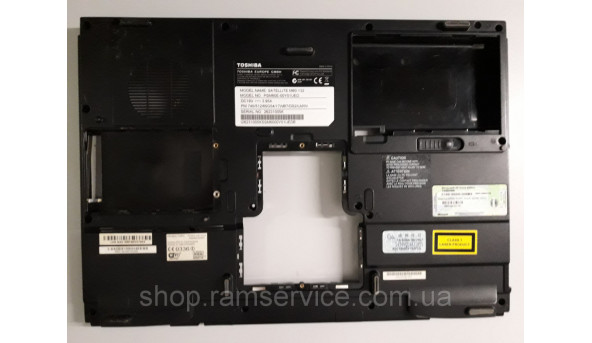 Нижня частина корпуса для ноутбука Toshiba Satellite M60-132, б/в