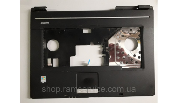 Середня частина корпуса для ноутбука Toshiba Satellite L30, б/в