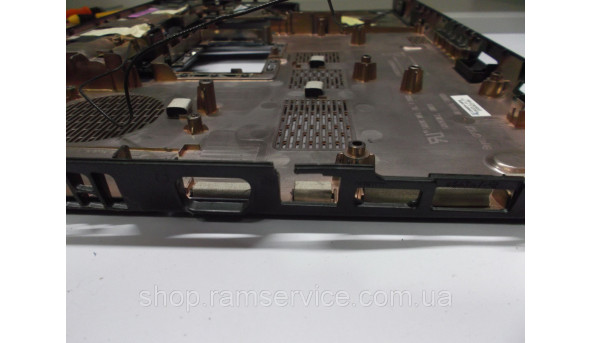 Нижняя часть корпуса для ноутбука Toshiba Satellite L500, L500-14N, б / у