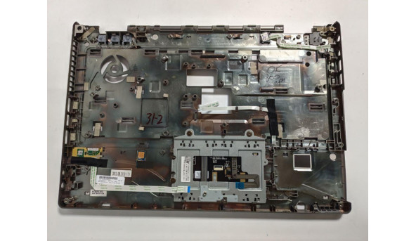 Середня частина корпуса для ноутбука HP ProBook 6475b, 14.0", 6070B0569101, 684336-001, б/в. Кріплення всі цілі, є незначне пошкодження (фото) - 291240