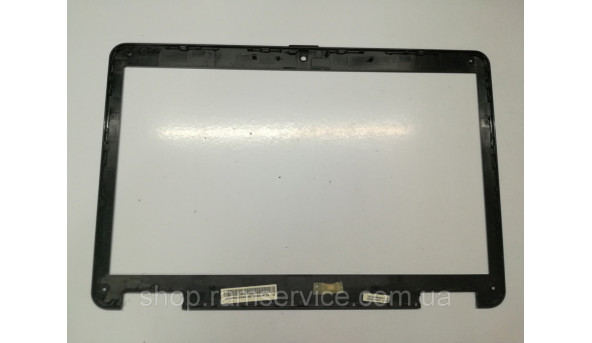 Рамка матрицы корпуса для ноутбука Emachines E525, б / у - 291552