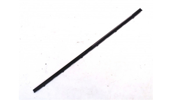 Накладка на клавіатуру для ноутбука Toshiba Satellite L650, L650D, 6051B0555701, Б/В.   Всі кріплення цілі. Без пошкоджень. Має подряпини.