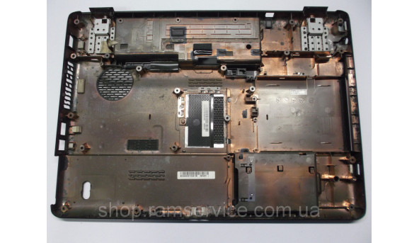 Нижня частина корпуса для ноутбука Toshiba Satellite L350-16B, б/в