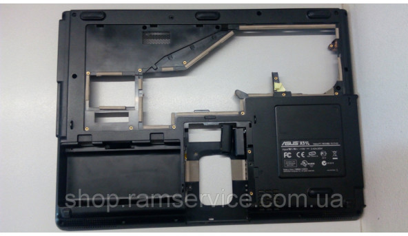 Нижня частина корпуса для ноутбука  Asus X51L, б/в