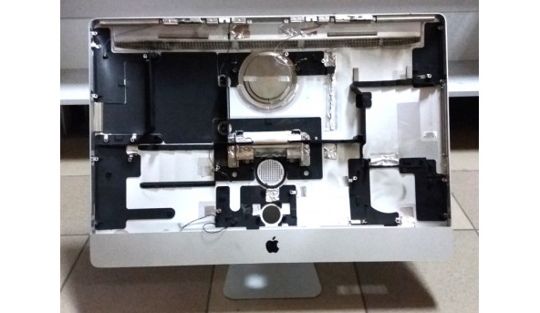Корпус для Apple iMac A1312, 27", 604-1526, Б/В, Всі кріплення цілі, подряпини, потертості.