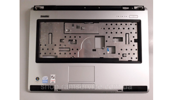 Середня частина корпуса для ноутбука Toshiba Satellite L40, б/в