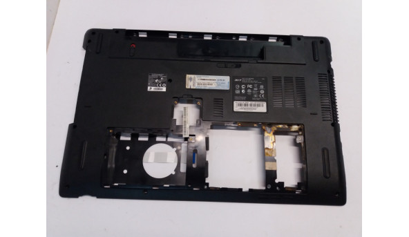 Нижня частина корпуса для ноутбука Acer Aspire 7551G, MS2310, 17.3", DAZ604HN05004, 48.4HP02.011, Б/В. Зламане 2 кріплення , та решітка радіатора (фото).