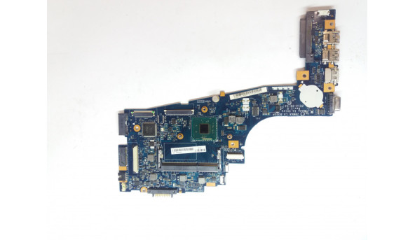 Материнська плата Toshiba Satellite C55, ZBWAA LA-B303P Rev:1.0, Intel Celeron  N2820 SR1SG, б/в