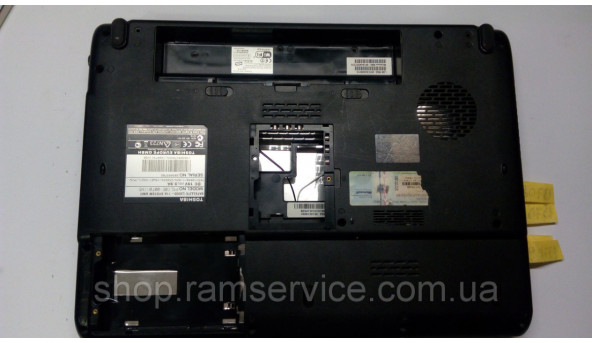 Нижня частина корпуса для ноутбука Toshiba Satellite L300D-11A, б/в - 294150