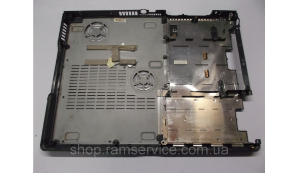 Нижня частина корпуса для ноутбука Fujitsu Amilo D 1840W, б/в