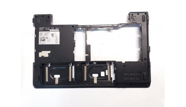 Нижняя часть корпуса для ноутбука Fujitsu Amilo M3438G, б / у