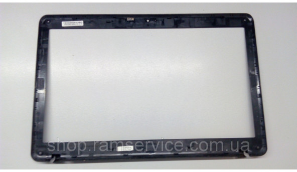 Рамка матриці корпуса для ноутбука Toshiba Satellite C660D-186, б/в - 295306