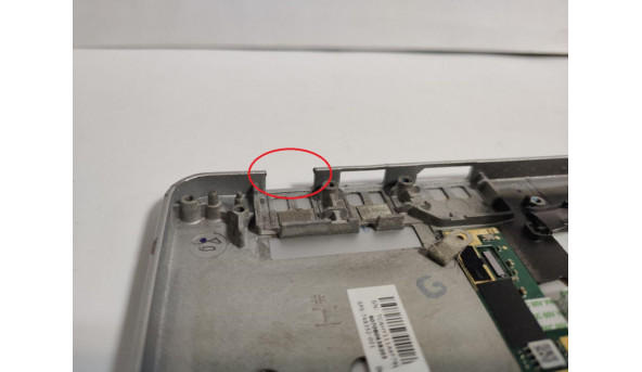 Середня частина корпуса для ноутбука HP EliteBook Folio 9470m, 14.0", 748352-001, 6070B0638203, б/в. Кріплення цілі, має незначні пошкодження (фото), та потертості по кутах - 295382