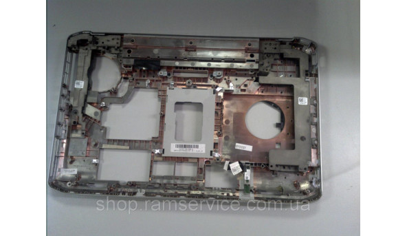 Нижня частина корпуса для ноутбука Dell Latitude E5520.Є тріщина(фото), всі кріплення цілі - 295438
