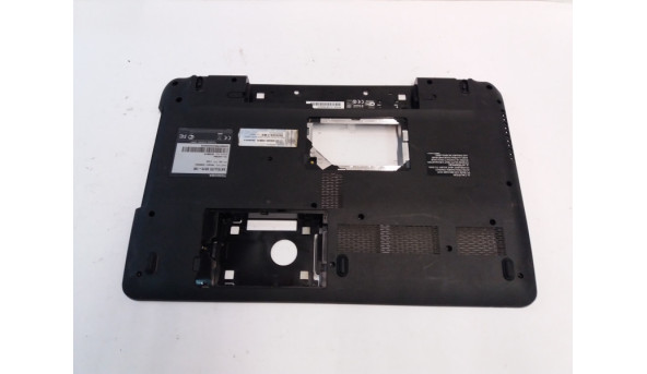 Нижняя часть корпуса для ноутбука Toshiba Satellite C670D-10C б / у