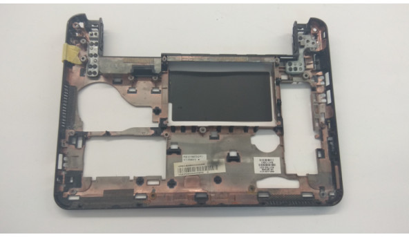 Нижня частина корпуса для ноутбука HP Mini 110-3000. Без пошкоджень. Всі кріплення цілі.Є сліди залиття.