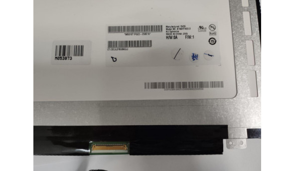 Матриця AU Optronics, B156HTN03.3, 15.6", 40-pin, LCD, FHD 1920x1080, slim, б/в, Є малопомітні засвіти, присутні сліди від клавіатури (фото) - 296969