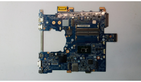 Материнська плата для ноутбука Terra Mobile 1515, 6-77-N750BU00-D02-4C, Б/В, Робоча, стартує. Пошкоджено гніздо живлення, при роботі через 5 хв. виключаєтся.  Процесор: Intel i3-7100U, SR343.