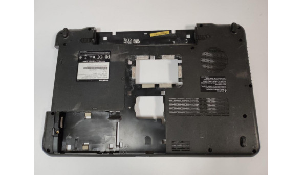Нижняя часть корпуса для ноутбука Toshiba Satelite C660-220, б / у