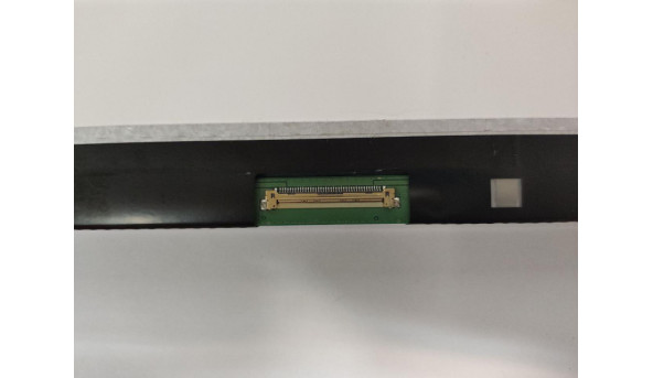 Матриця SAMSUNG, LTN156AT35-H01, 15.6'', LCD, HD 1366x768, 40-pin, Slim, б/в, Є засвіт, та правий бік трішки світліший від лівого - 298281