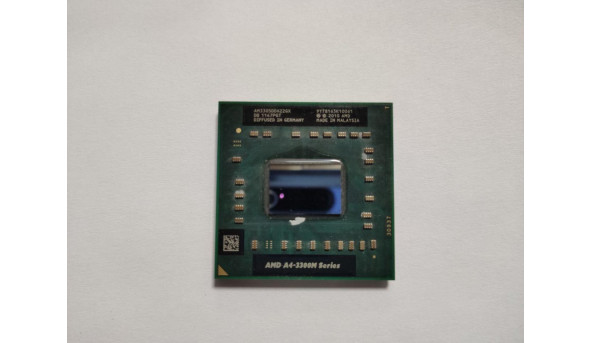 Процесор AMD A4-3300M, AM3300DDX23GX, AM330SDDX22GX,  тактова частота 1.9 МГц, Turbo Boost 2.5МГц,  3 МБ кеш-пам'яті, Socket FS1, б/в, протестований, робочий.