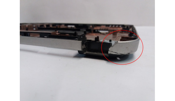 Нижня частина корпуса для ноутбука Dell Inspiron 15, 5521, 15.6", CN-0YXMG9, AP0SZ000410, Б/В. Зламане кріплення CD/DVD, решітка радіатора, тріщини, сколи (фото). - 298669
