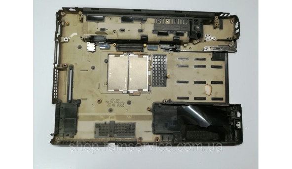 Нижня частина корпуса для ноутбука Fujitsu LifeBook E8210, б/в - 298835