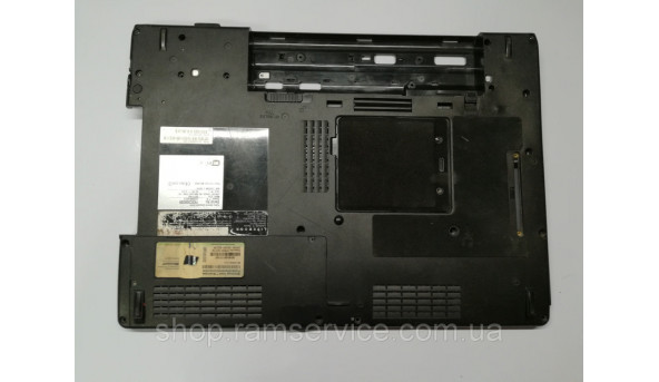 Нижня частина корпуса для ноутбука Fujitsu LifeBook E8210, б/в