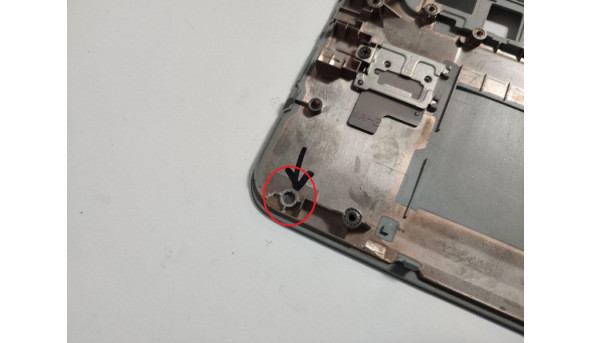 Середня частина корпуса для ноутбука HP Probook 645 G2, 14.0", 6070B0937802, 840719-001, б/в. Одне кріплення зламане (фото) - 298881