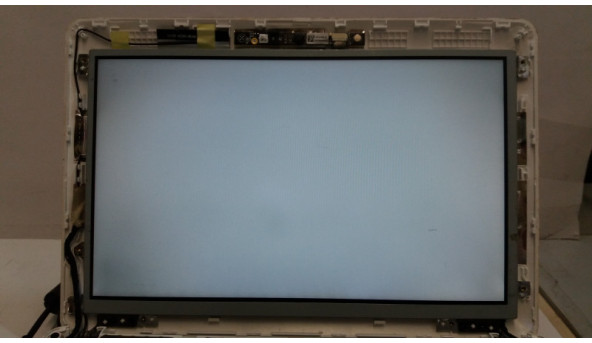 Матриця CHUNGHWA CLAA102NA0ACW 10.2" LED 1024x600, Б/В. Світить тільки білим та гудить. Має подряпини.