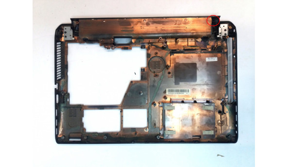 Нижня частина корпуса для ноутбука Medion Akoya E6228, MD98980, 13N0-ZKA0L01, Б/В.  В хорошому стані, не вистачає одного кріплення (фото)