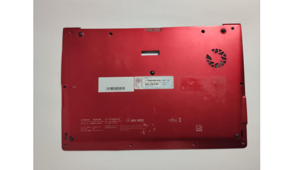 Нижня частина корпуса для ноутбука Fujitsu Lifebook U772, 14.0", б/в. В хорошому стані, без пошкодженнь.