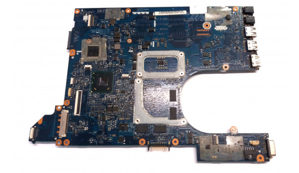 Материнська плата для ноутбука Dell Inspiron 5520, Vostro 3560, LA-8241P, Rev:1.0. Стартує, Робоча, прошивався BIOS Відео: ATI 216-0833000, Radeon HD 7670M - 299011