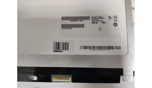 Матриця AU Optronics, B156HTN03.3, 15.6", 40-pin, LCD, FHD 1920x1080, slim, б/в, Спочатку зображення мигало, та сніжило, (30 сек), потім все стало ОК, відсутня плівка знизу (фото) - 299321