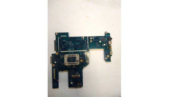 Материнська плата для ноутбука HP Compaq 15-r067no, LA-A994P, Rev:2.0.Має впаяний процесор Intel Mobile Celero, б/в - 299715