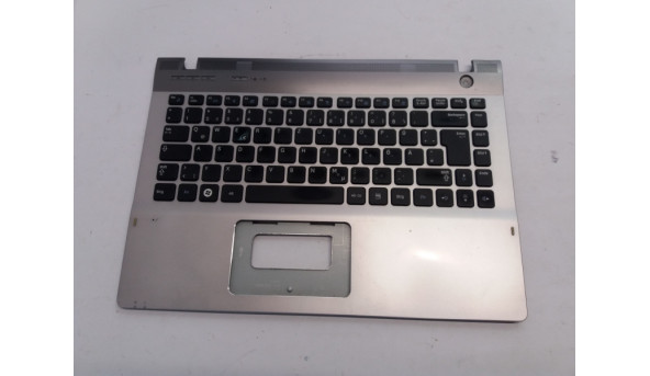 Середня частина корпуса для ноутбука SAMSUNG QX412, NP-QX412, BA75-02986C, 14 ", Б/В, В хорошому стані, клавіатура протестована- не всі клавіши працюють.