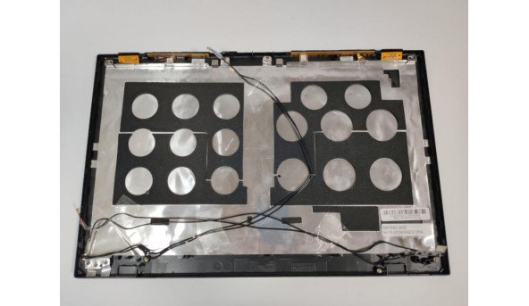 Кришка матриці для ноутбука для ноутбука Lenovo ThinkPad Sl510, 15.6", 60Y5346, 3BGC3LCLV10, Б/В.  З правого боку зламані кріплення (фото), а з плівого боку мають тріщини (фото).