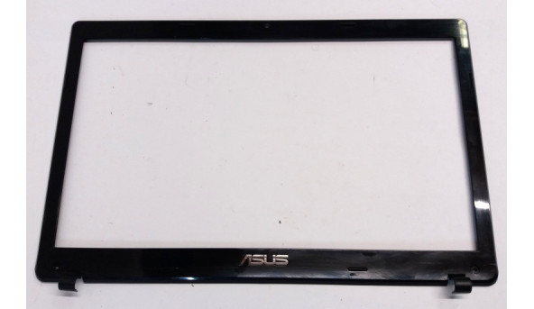 Рамка корпуса для ноутбука Asus A53U, 13GN5710P100, Б/В. Трішина на лівій заглушці завіс, незначні потертості.