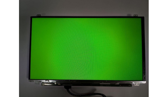 Матриця LG Display, LP156WH3 (TL)(S3), 15.6'', LCD, HD 1366x768, 40-pin, Slim, б/в. Має вертикальну полосу, помітна на всіх кольорах окрім білого - 299988