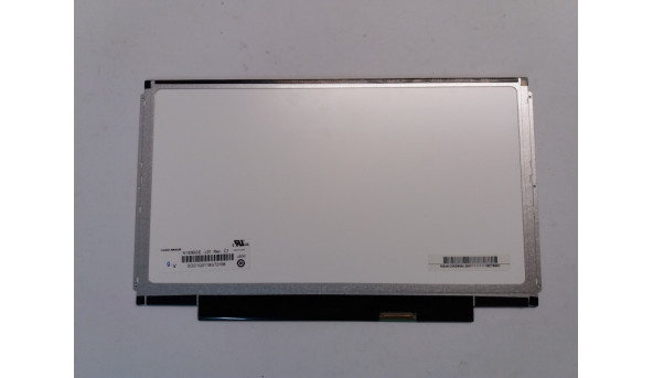 Матриця Chi Mei InnoLux, N133BGE-L41, 13.3", LED, HD 1366x768, 40 pin, б/в, робоча, має засвіти (фото) - 300137