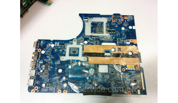 Материнская плата Lenovo Y580, LA-800, б / у - 300147