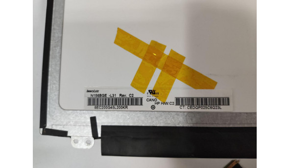 Матриця InnoLux, B156BGE-L31 Rev:C2, 15.6", 40-pin, LCD, HD 1366x768, Б/В. Є подряпини та присутні засвіти помітні на всіх кольорах - 300250