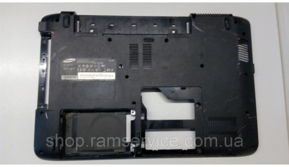 Нижня частина корпуса для ноутбука Samsung R530, NP-R530, BA81-08526A, б/в