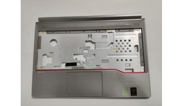 Середня частина корпуса для ноутбука Fujitsu LifeBook E734, 13.3", б/в.  Відсутнє одне кріплення (фото).