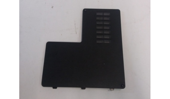 Сервісна кришка, для ноутбука Toshiba Satellite C870, C870D, C875D, L870, L870D, L875, L875D, C875, 13N0-ZXA0802, H000037450, 13N0-ZXP0G02, Б/В, Вхорошому стані, без пошкоджень.