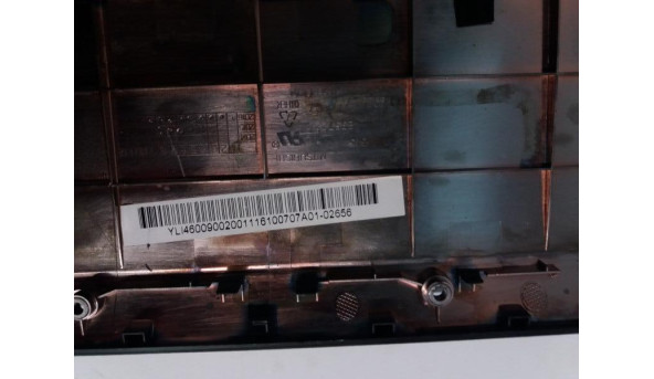 Нижня частина корпуса для ноутбука Acer Aspire ES1-512, 15.6", 442.09001.XXXX, Б/В. Є зламані кріплення (фото).