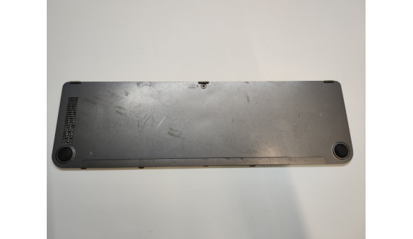 Сервісна кришка для ноутбука Samsung 535U, NP535U3C, BA75-03714G. В хорошому стані, зламаний один замок.